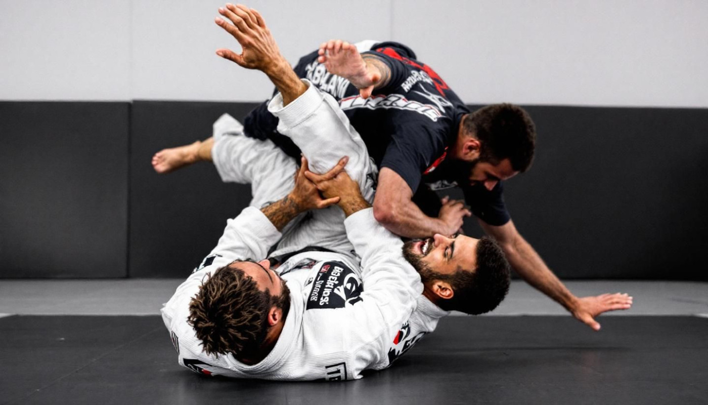 Plein air - Comment choisir le bon équipement pour le Jiu-Jitsu Brésilien ?